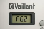 errore-f62-caldaia-vaillant.webp Schermo Vaillant con errore F62 attivo